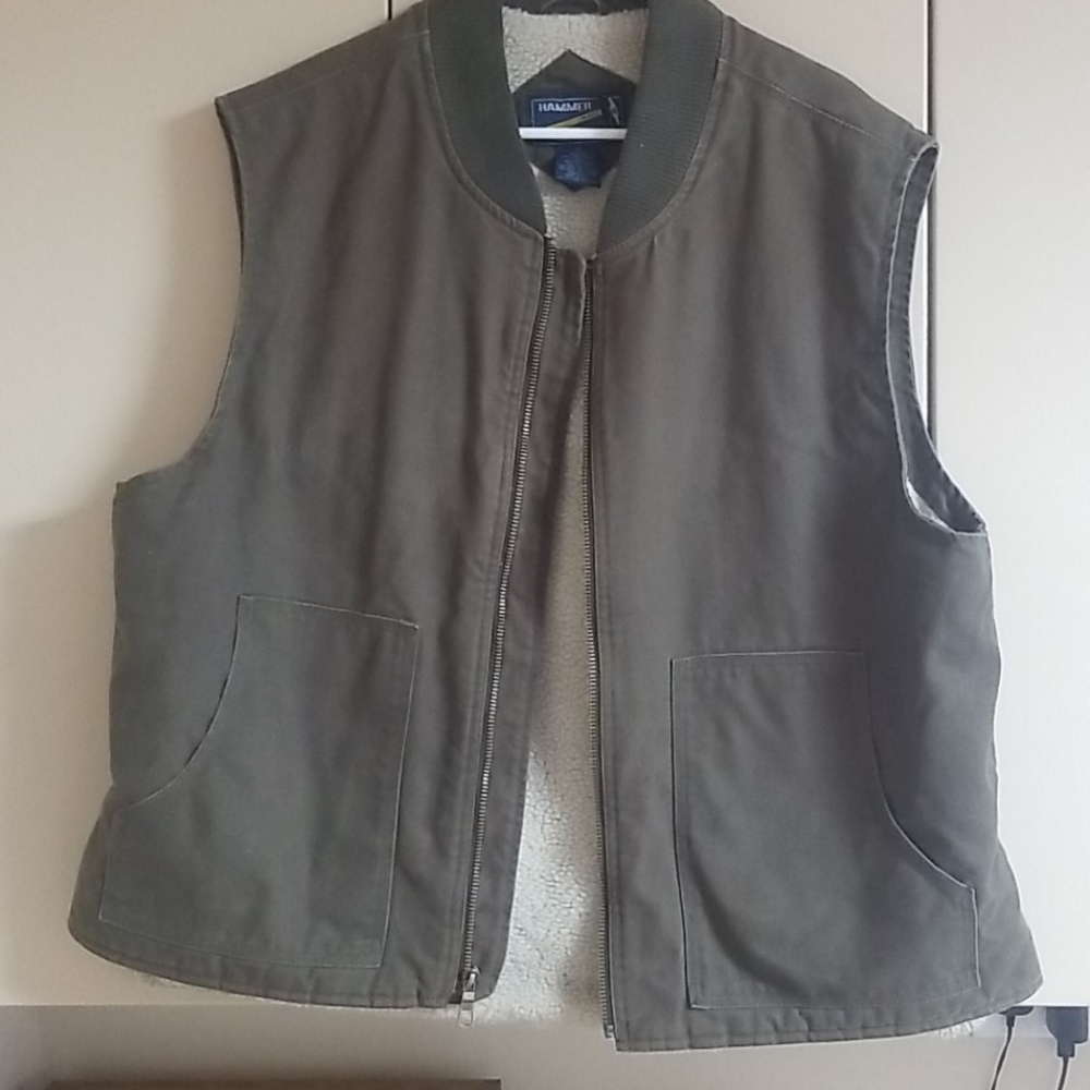 XL men's work vest